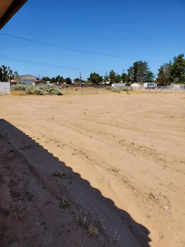 Custom lawn mowing service experts serving Apple Valley, CA - Affordable Dragster and Maintenance