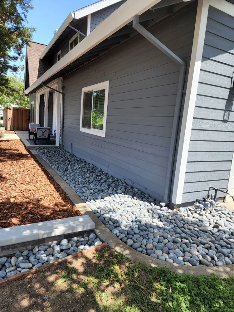 Custom landscaping services for year-round maintenance across Woodland, CA - Affordable Gardening & Landscaping