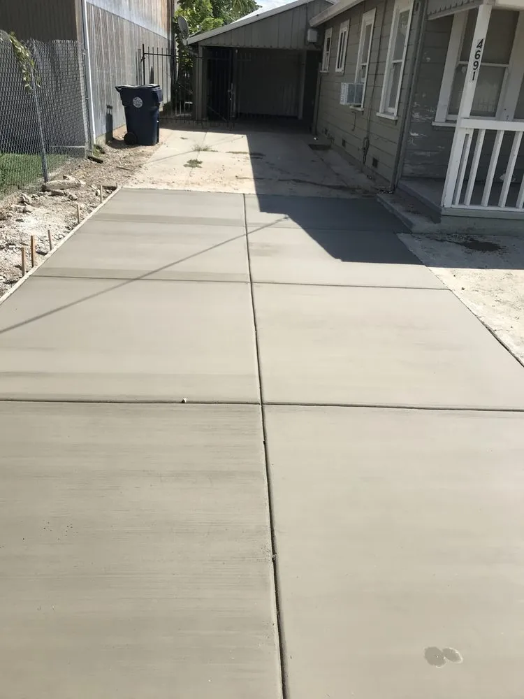 Expert yard maintenance in Sacramento, CA by Affordable Gardening