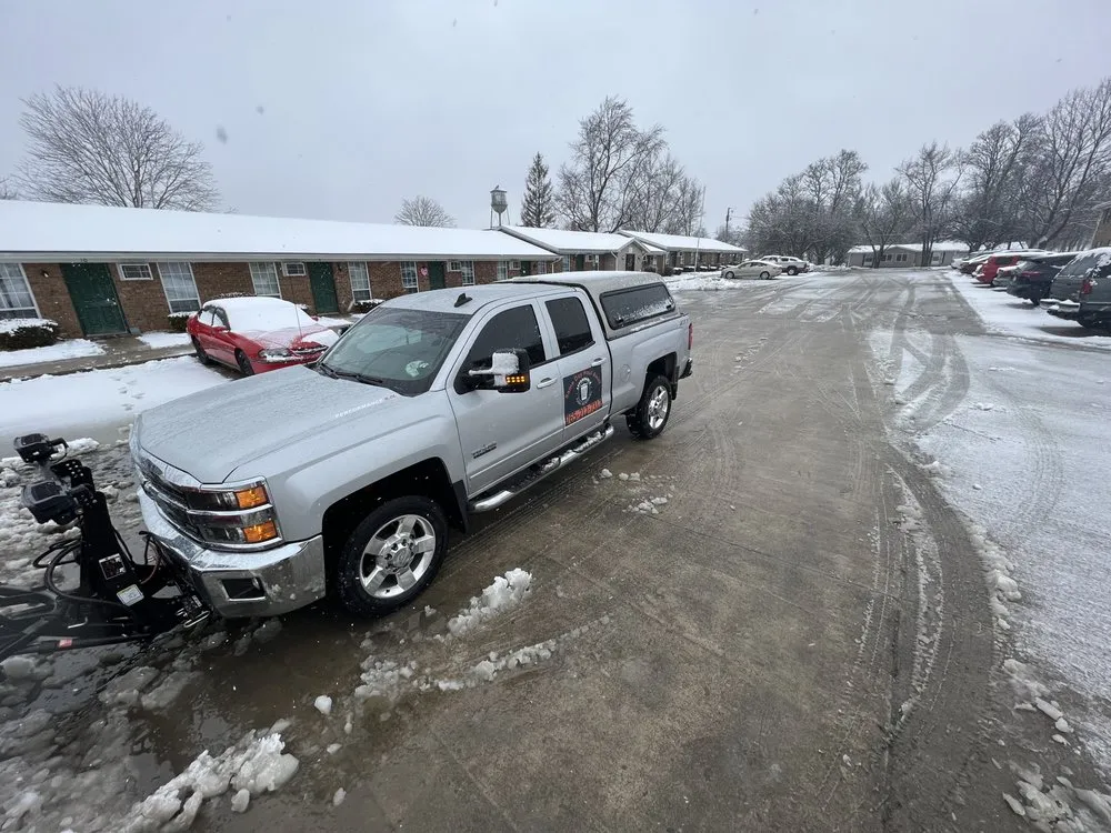 Top-rated yard cleanup service for year-round maintenance across Muncie, IN - Affordable Junk Removal