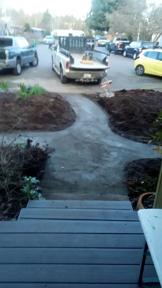 Affordable yard cleanup service in Seattle, WA - Affordable Landscape And Maintenance