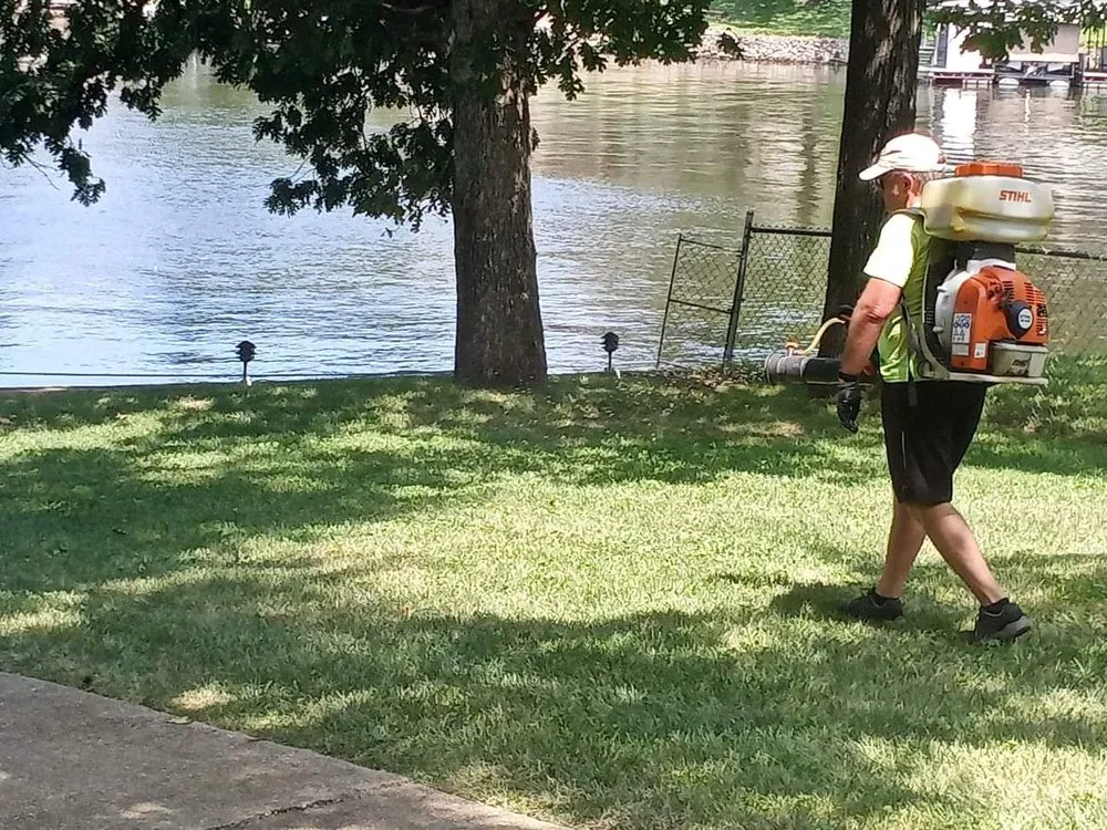 Local residential landscaping experts serving Camdenton, MO - Affordable Landscape