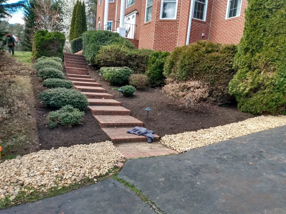 Reliable landscape design experts serving Fredericksburg, VA - Affordable Lawn and Landscaping