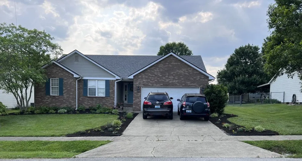 Reliable yard cleanup service for beautiful yards across Frankfort, KY - Affordable Lawn Care & Landscaping