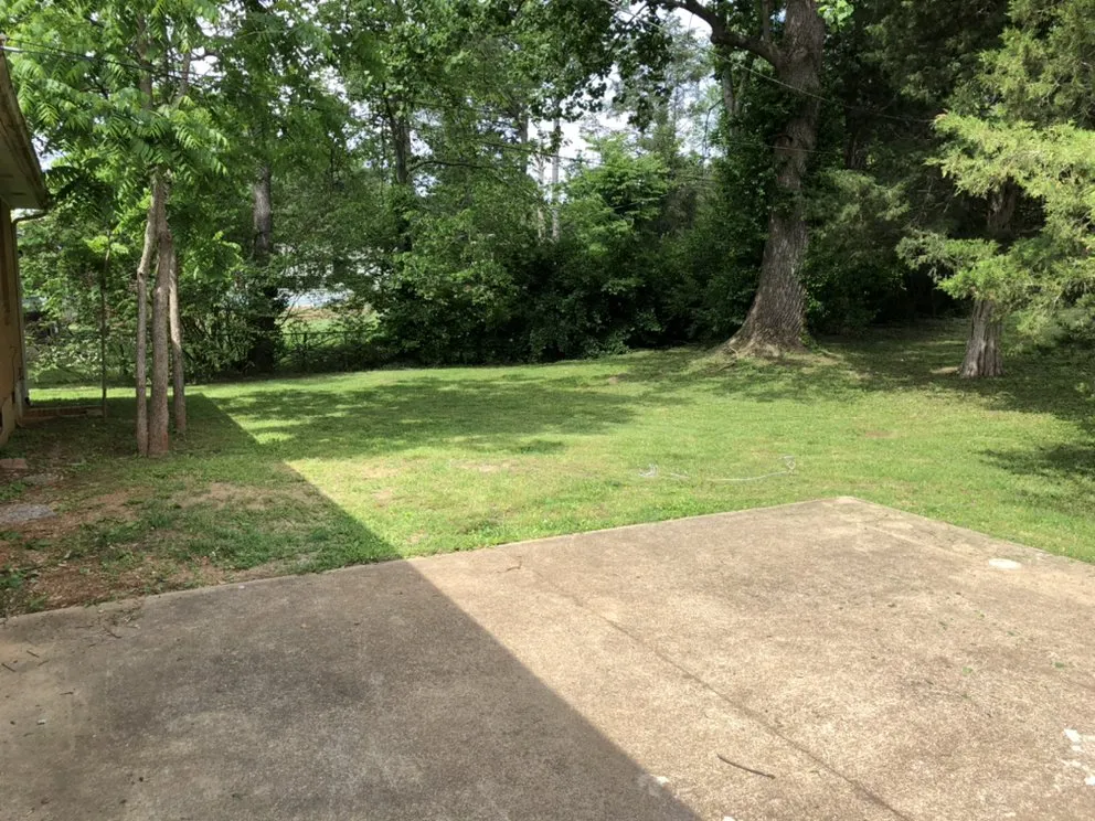 Expert yard maintenance in Clarksville, TN by Affordable Lawn Care