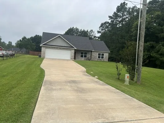 Affordable Lawn Care Lufkin Logo