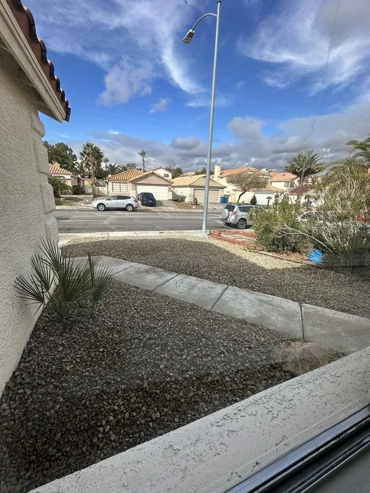 Expert lawn mowing service experts serving Las Vegas, NV - Affordable Lawn Maintenance