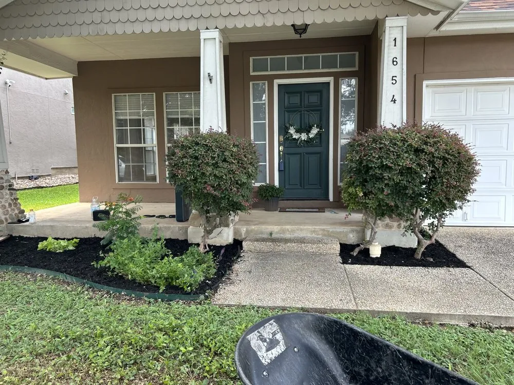 Custom outdoor landscaping experts serving San Antonio, TX - Affordable Lawn Service