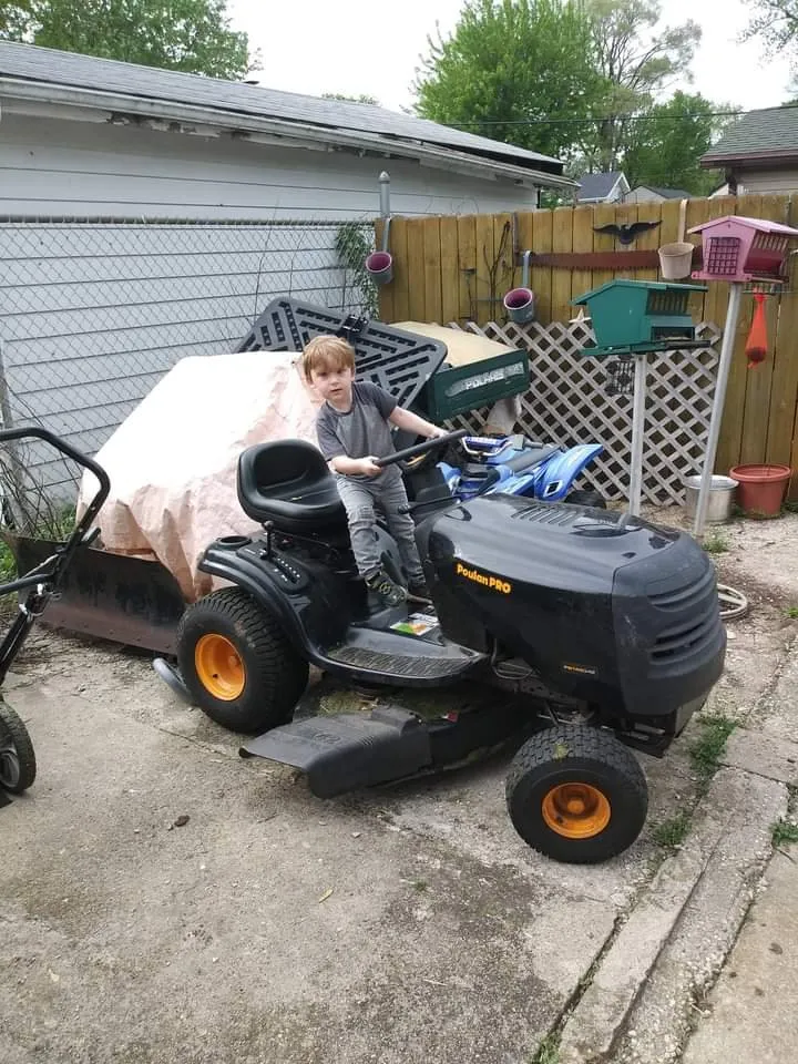 Expert yard maintenance in Rockford, IL - Affordable Mowing And Services