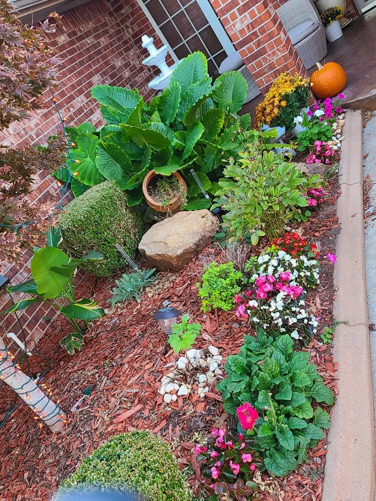 Custom landscape design for beautiful yards in Yukon, OK by Affordable Mowing