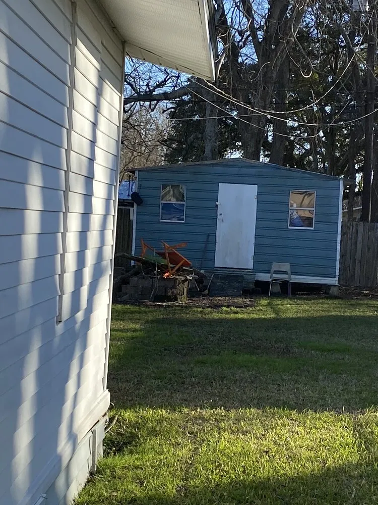 Local lawn mowing service for beautiful yards in Lafayette, LA by Affordable Outdoor Services