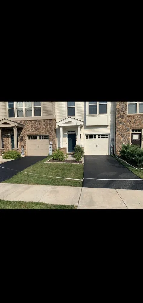 Professional yard cleanup service experts serving Glen Burnie, MD - Affordable Sealcoating