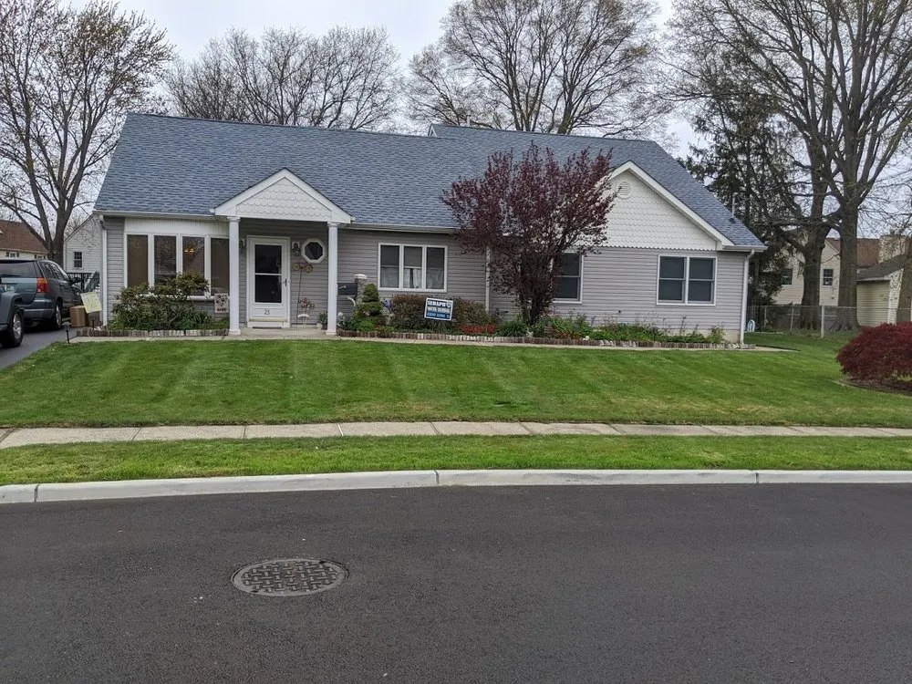 Custom yard maintenance in Middletown, NJ - Affordable Senior Citizen Lawn Care