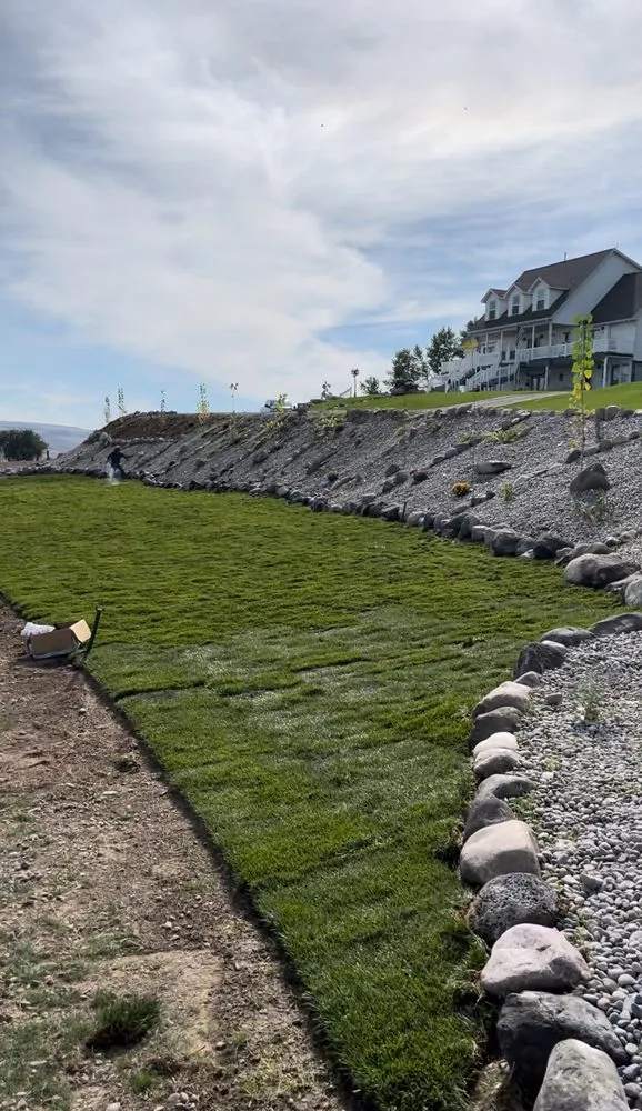 Local yard maintenance experts serving Madera, CA - A&G Landscaping