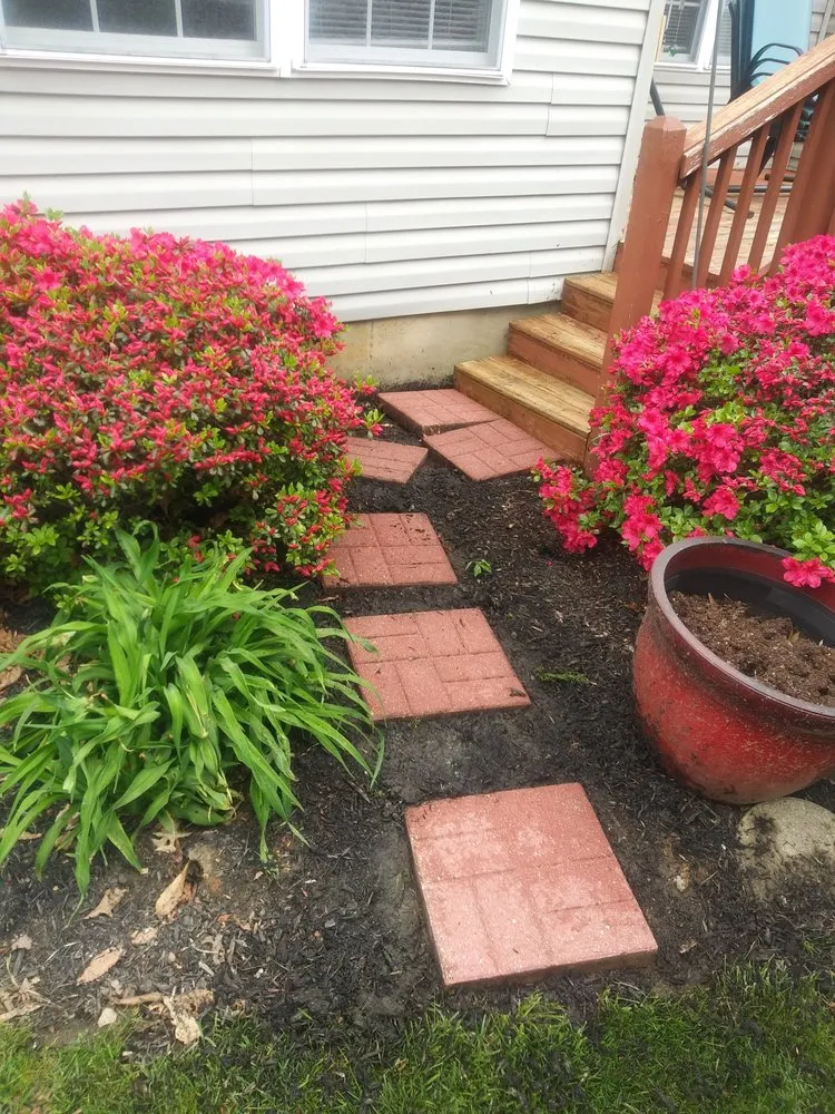 Trusted lawn mowing service for residential properties across Harrisburg, PA - AG Management