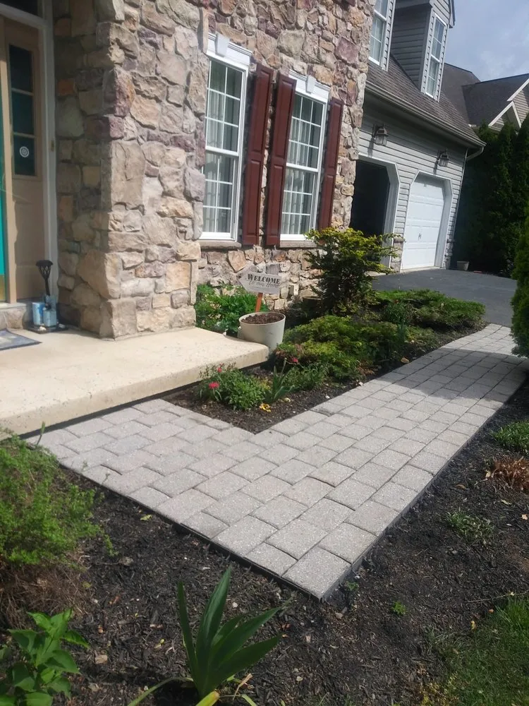 Custom yard maintenance experts serving Harrisburg, PA - AG Management