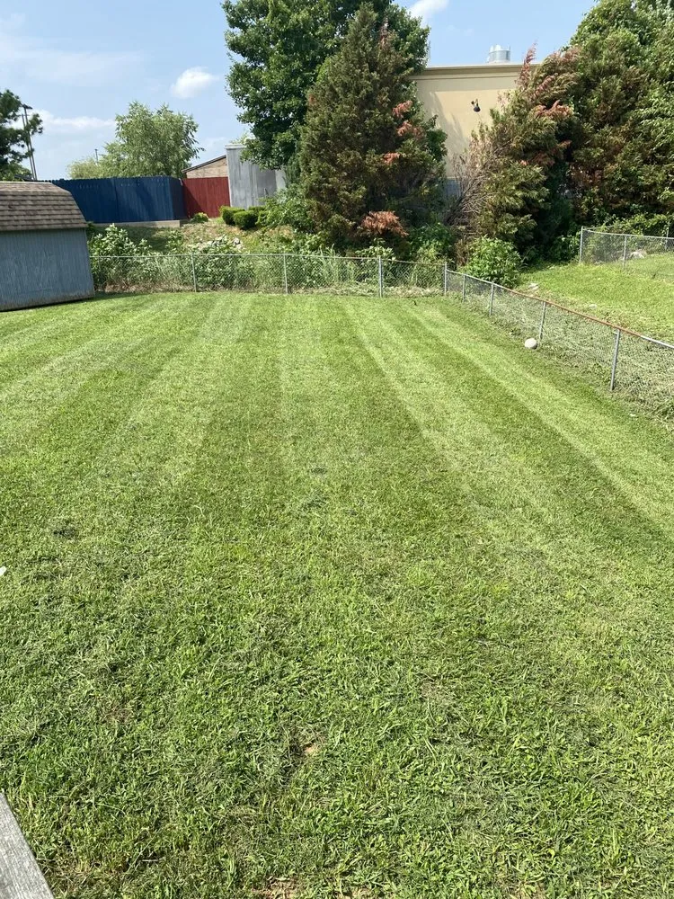 Local lawn care service experts serving Clarksville, TN - AG Mowing