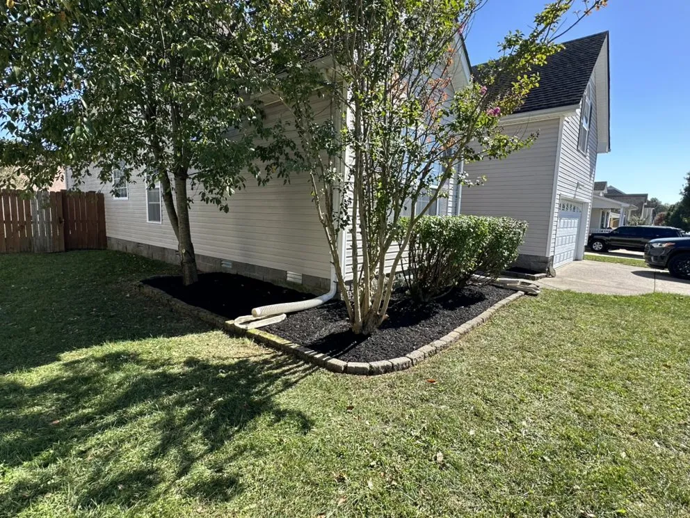 Custom garden landscaping in Clarksville, TN by AG Mowing