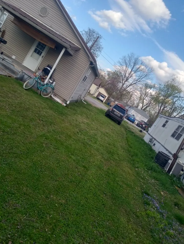 Reliable yard maintenance near you across Metropolis, IL - Agans Lawn Care & Maintenance