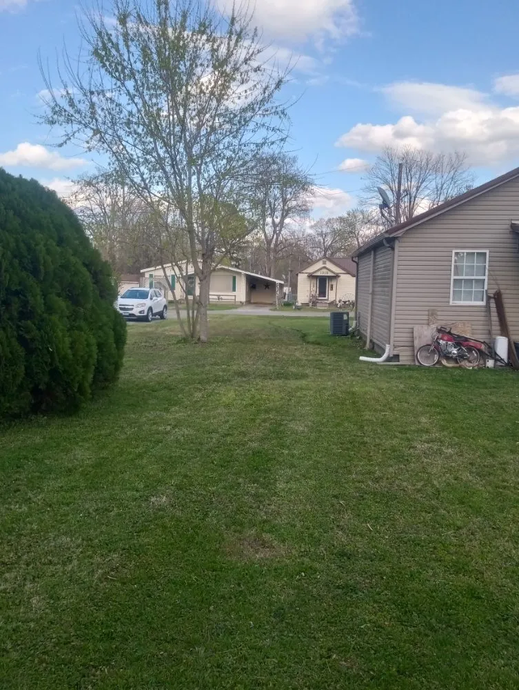 Top-rated landscaping services for residential properties in Metropolis, IL by Agans Lawn Care & Maintenance