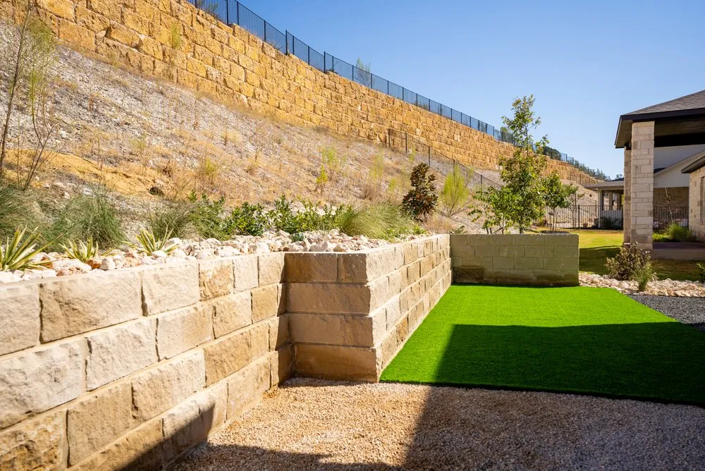 Trusted residential landscaping in Rollingwood, TX - Agave LD