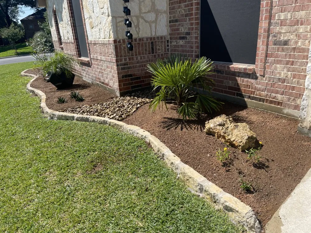 Top-rated garden landscaping for beautiful yards in Temple, TX by Agaves Landscape Construction & Irrigation