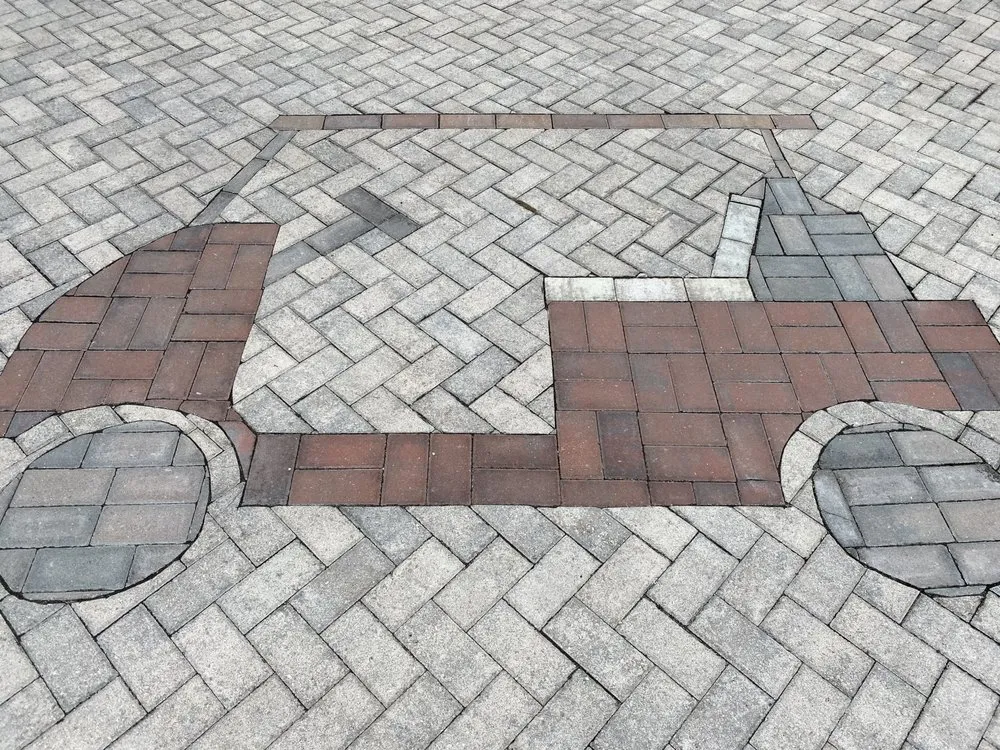 Custom landscape design in Oxford, FL by AGC GroundScapes