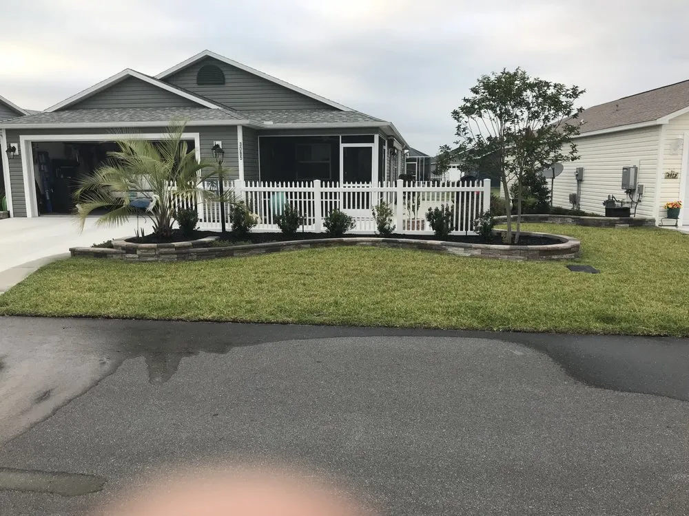 Professional landscaping services for beautiful yards in Oxford, FL by AGC GroundScapes