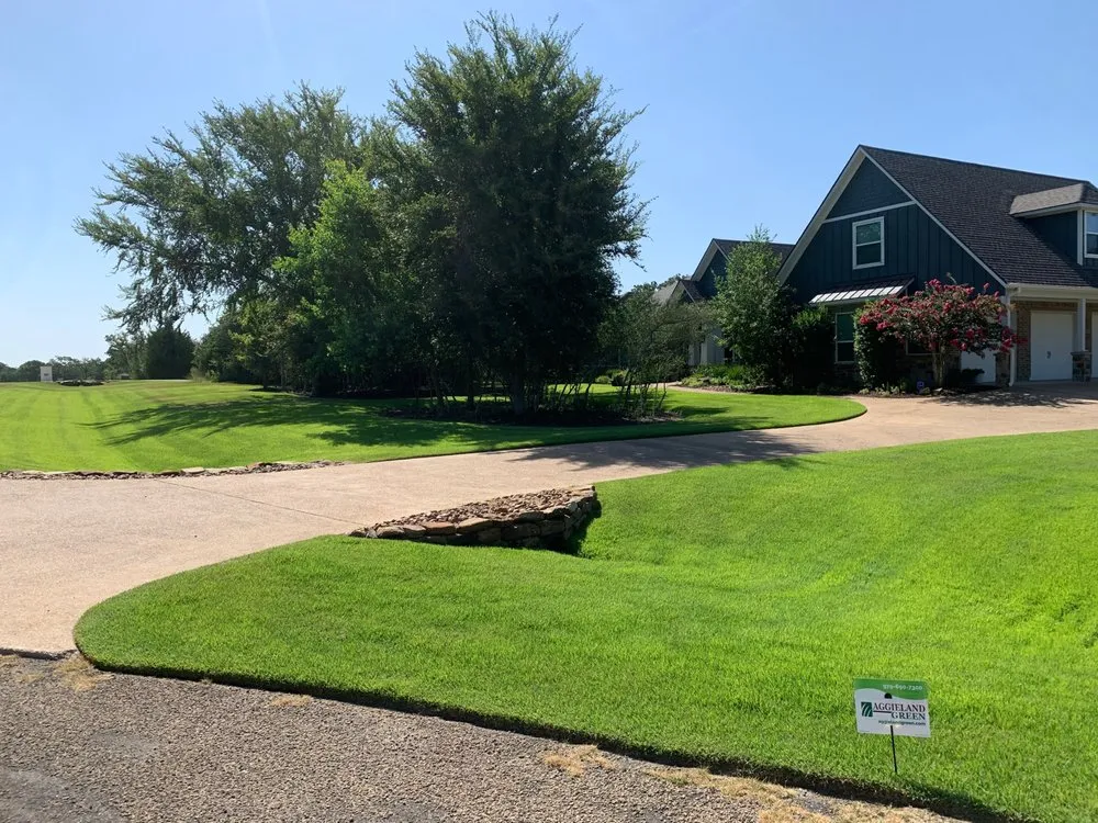 Local landscaping services for year-round maintenance across Tomball, TX - Aggieland Green