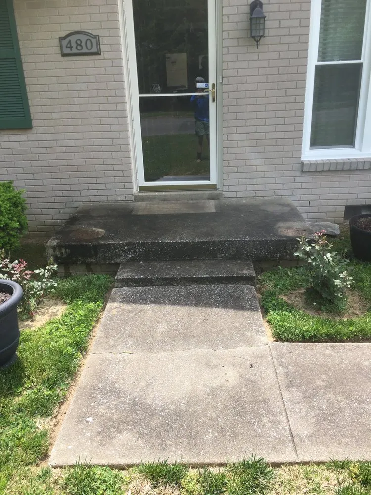 Local lawn mowing service for year-round maintenance across Foley, AL - Aggregate Maintenance