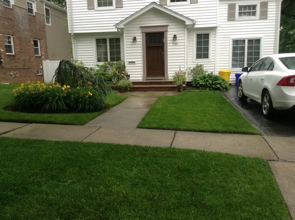 Affordable landscaping services for homes in Little Ferry, NJ by Agila C Services Landscape & Design