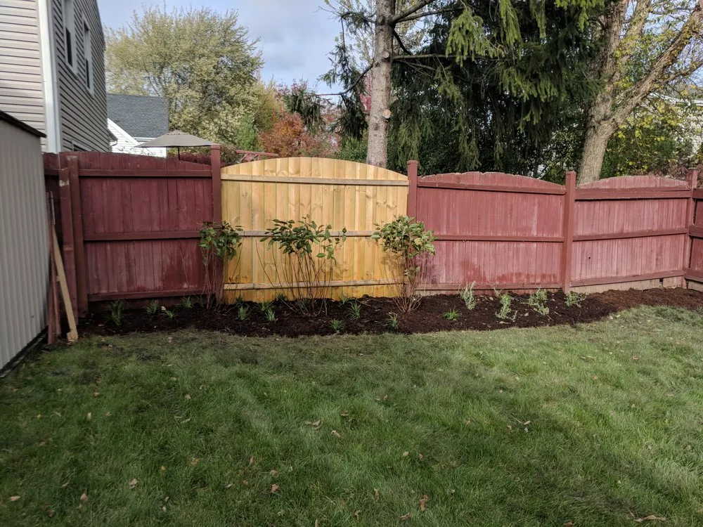 Professional yard cleanup service in Marengo, IL by Agman