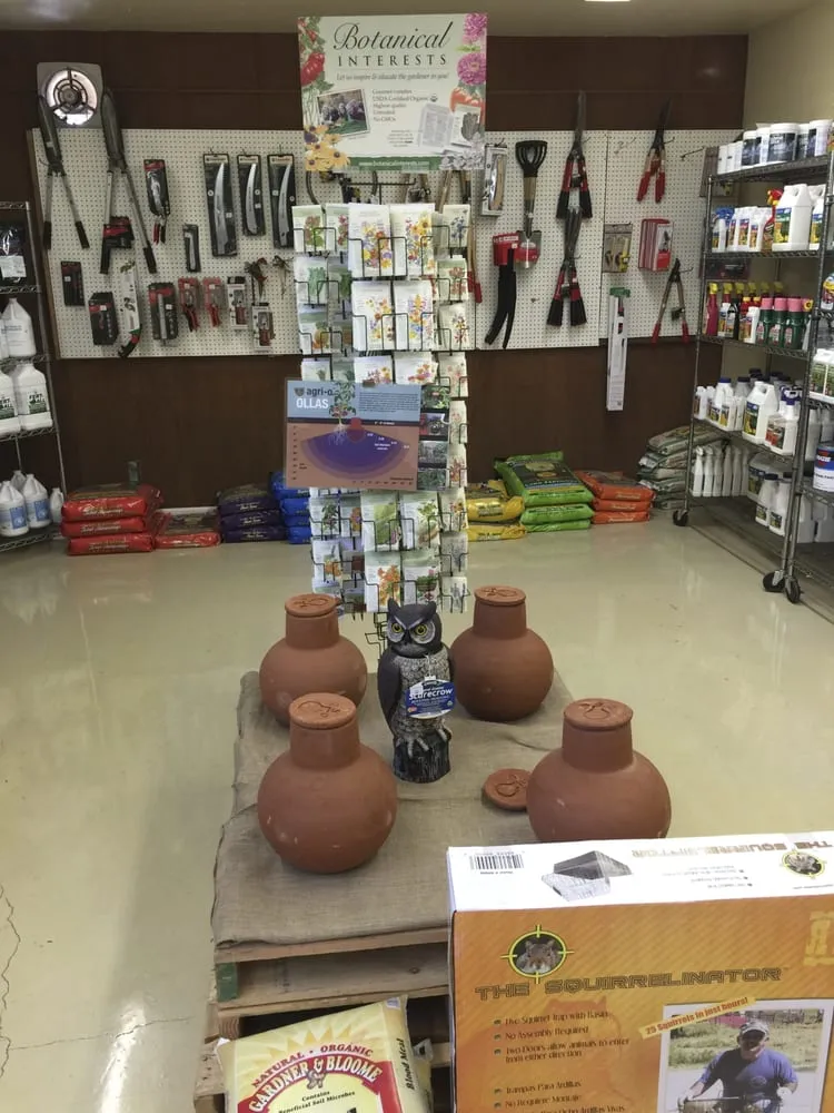 Custom yard cleanup service experts serving Santa Barbara, CA - Agri-Turf Supplies