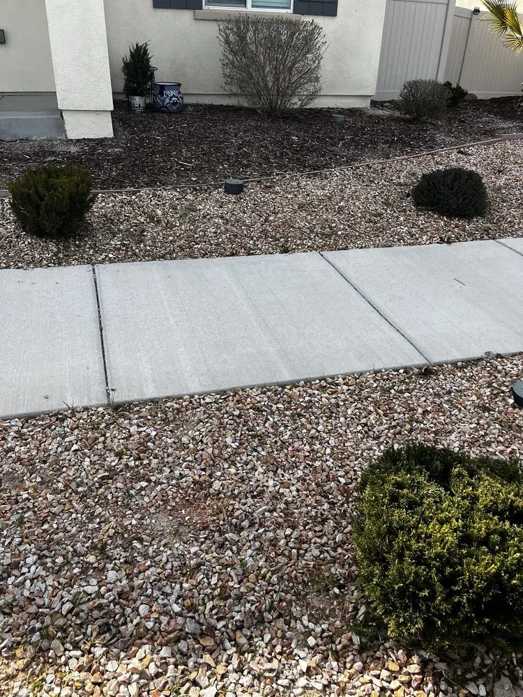 Trusted yard maintenance experts serving Lancaster, CA - Agro-Tech Landscape Construction