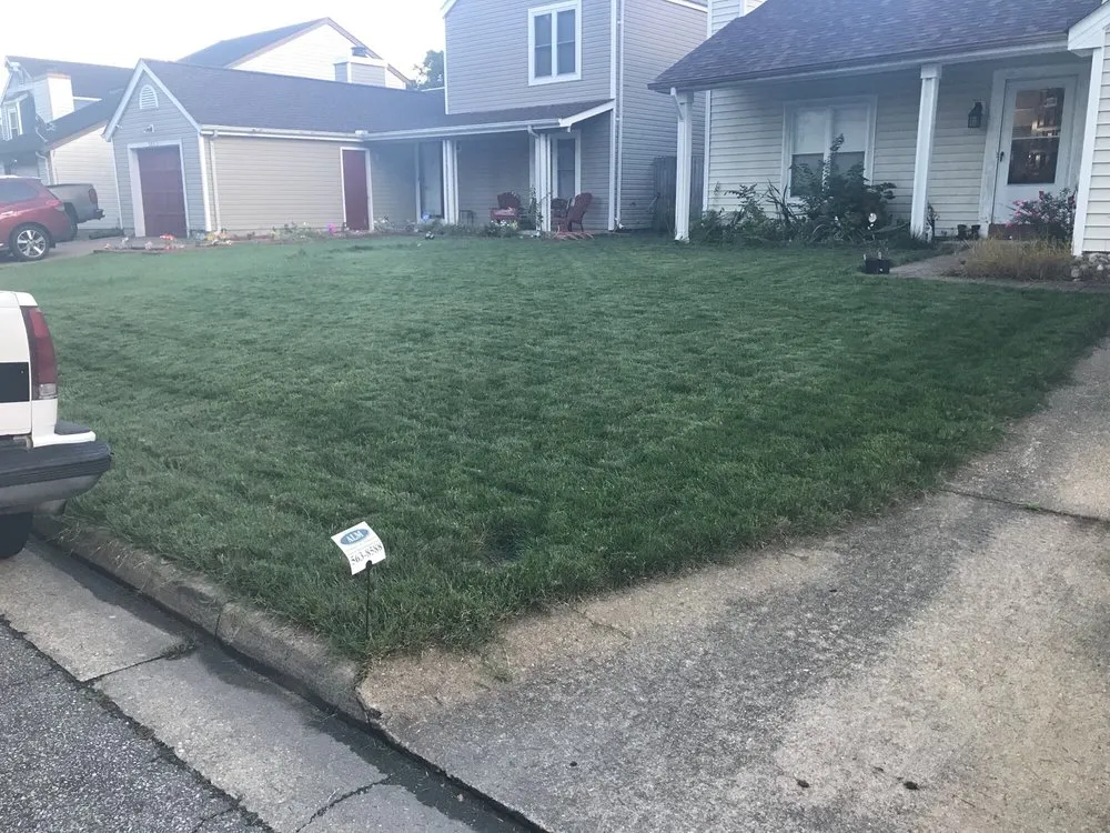 Local lawn care service experts serving Chesapeake, VA - Agronomic Lawn Management