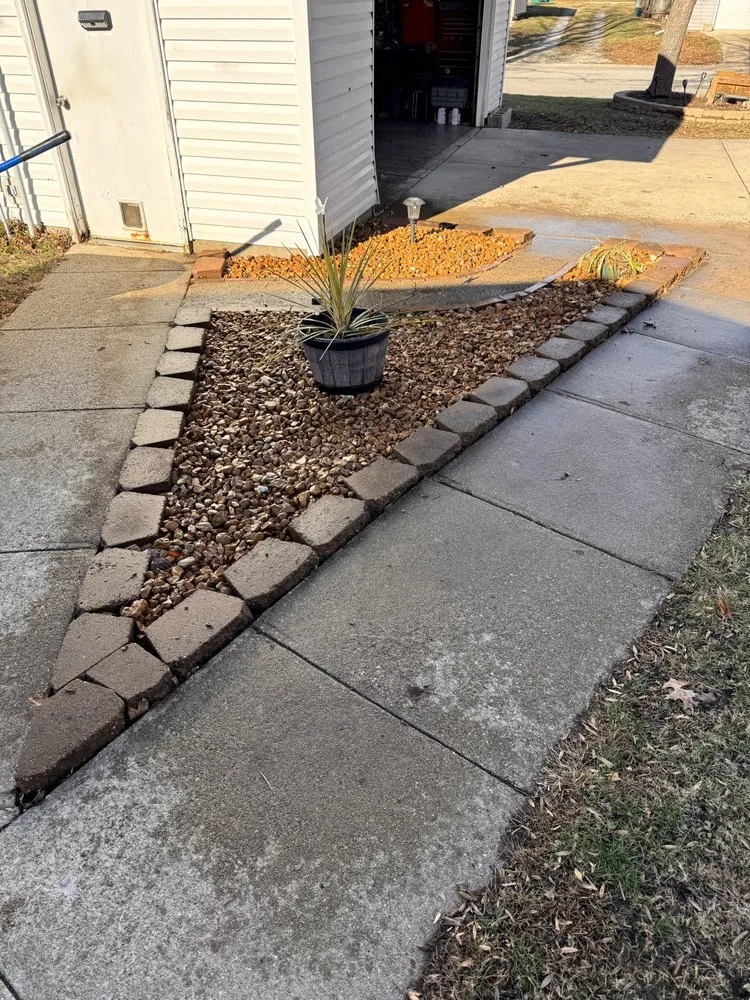 Professional yard maintenance in Brazil, IN by Agrovision