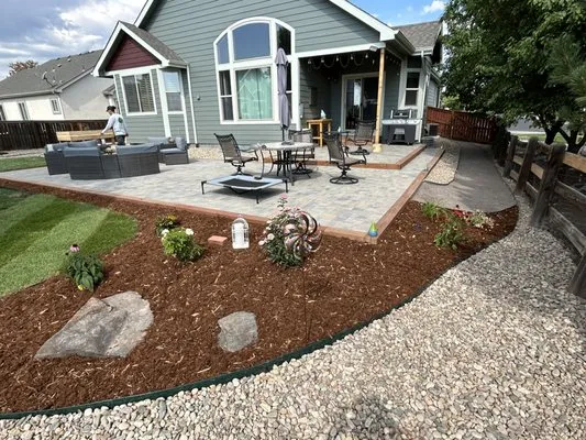 AGT Landscape & Design Logo