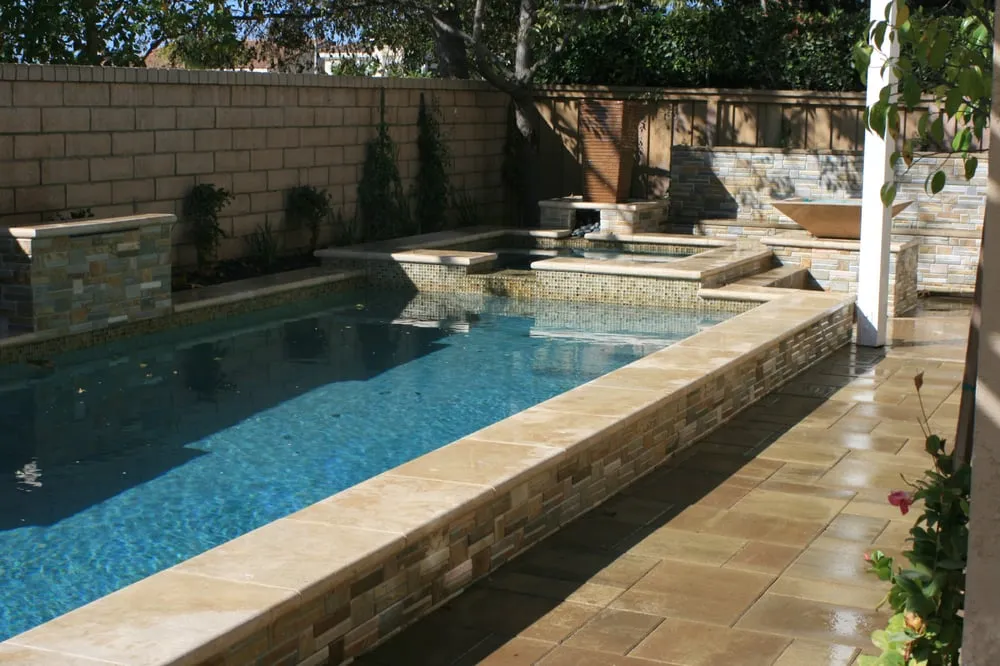 Top-rated yard cleanup service for year-round maintenance in La Mesa, CA by Agua Tierra