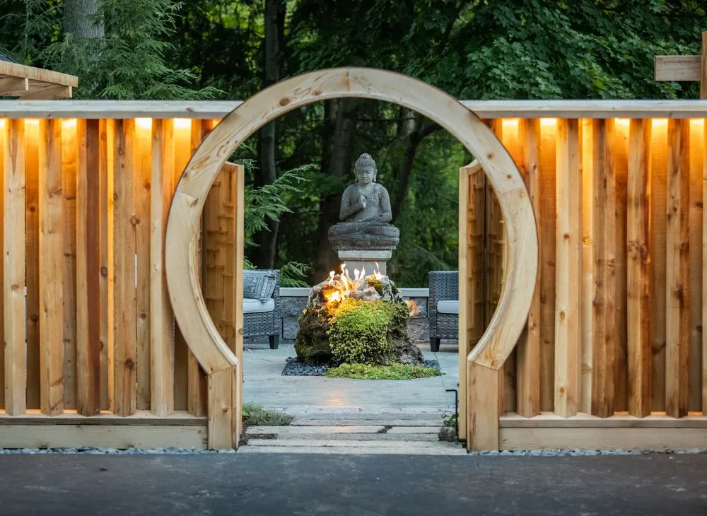 Trusted residential landscaping in Sylvan Lake, MI by AguaFina Gardens International