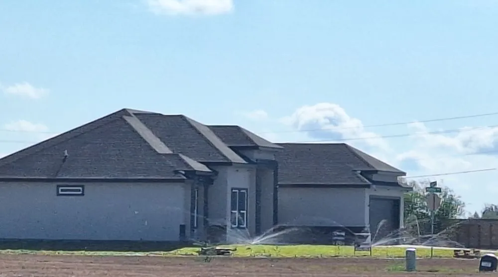 Professional residential landscaping in Edinburg, TX by Aguapro Services