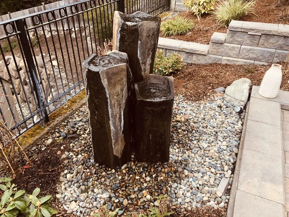 Expert lawn care service experts serving Everett, WA - Aguayo General Contractor