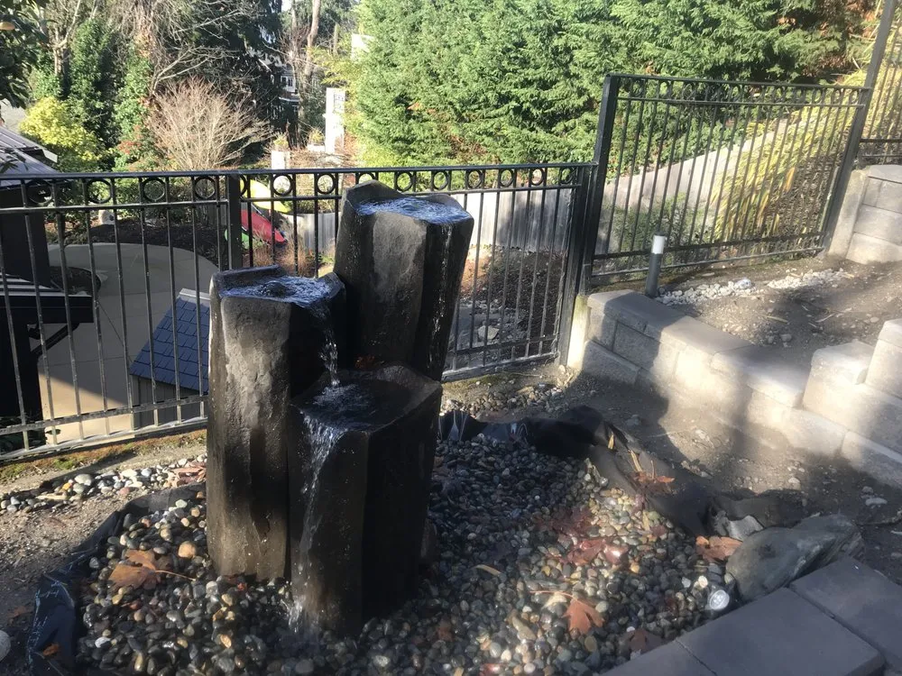 Expert lawn mowing service in Everett, WA - Aguayo General Contractor