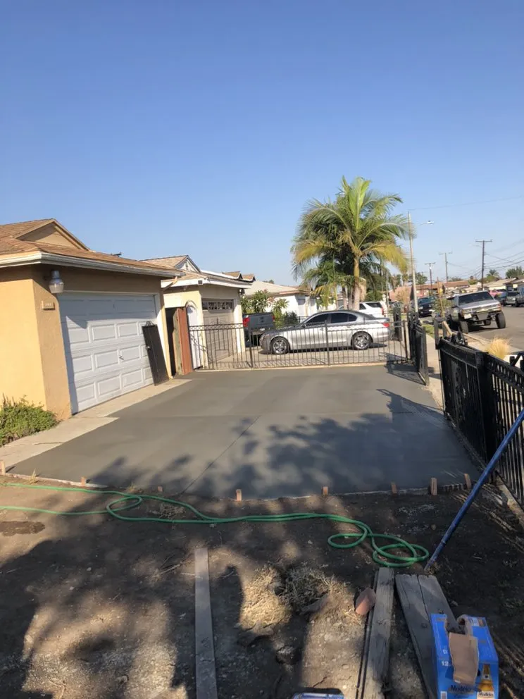 Professional lawn care service for residential properties across Burbank, CA - Aguayo's Landscaping