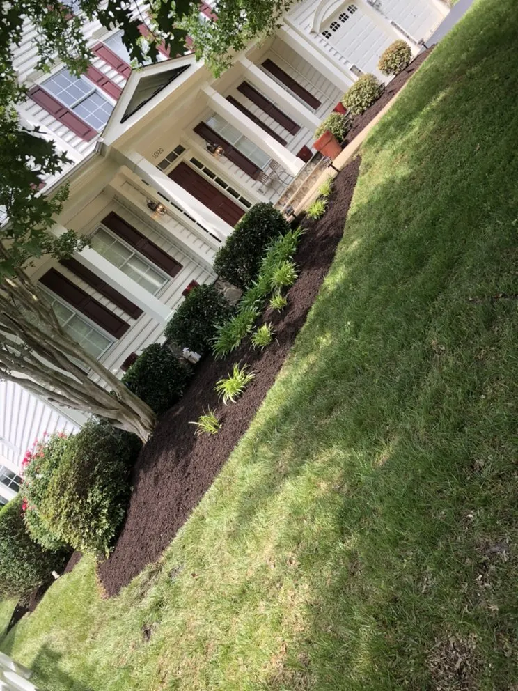 Professional garden landscaping experts serving Manassas, VA - Aguila Landscaping