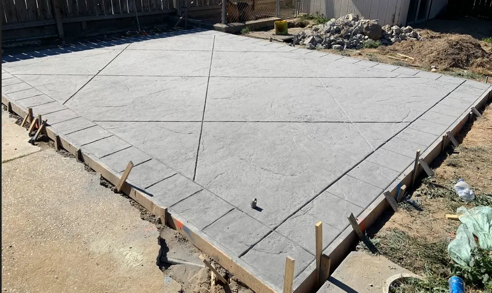 Affordable lawn mowing service experts serving Manteca, CA - Aguilar Brothers Junk Removal