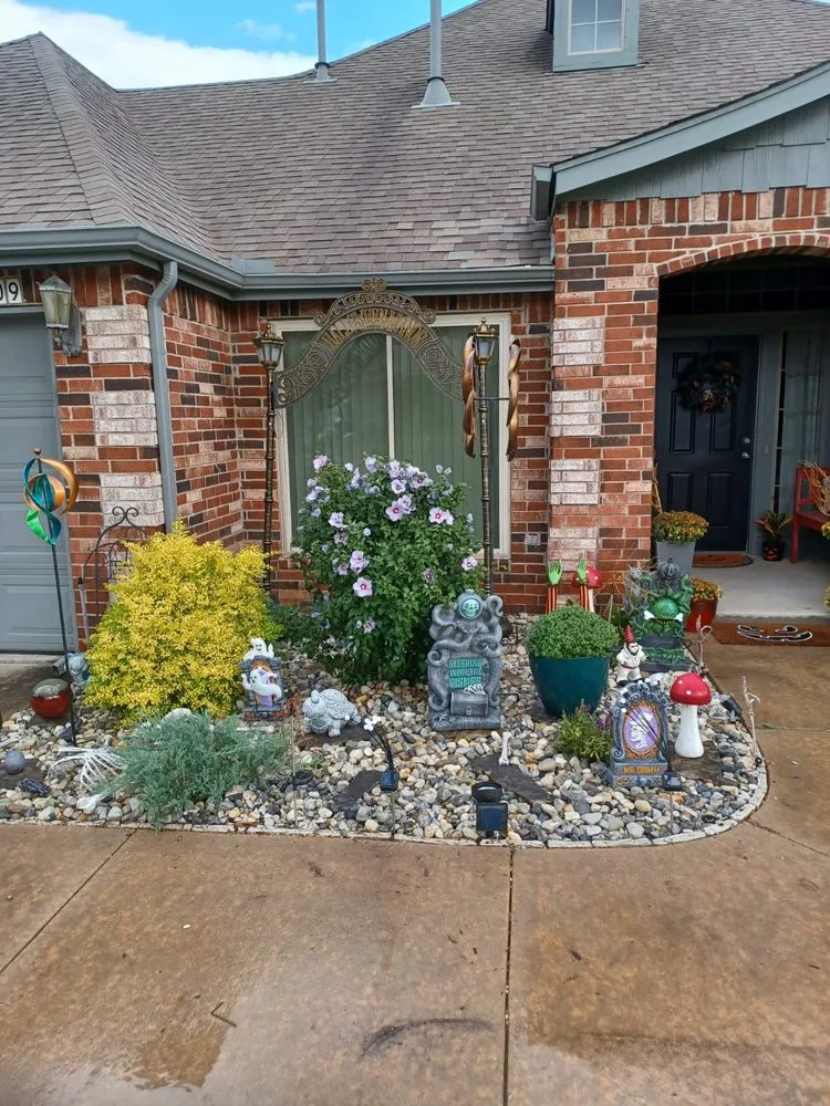 Expert outdoor landscaping for beautiful yards across Tulsa, OK - Aguilar Brothers Lawn & Landscape