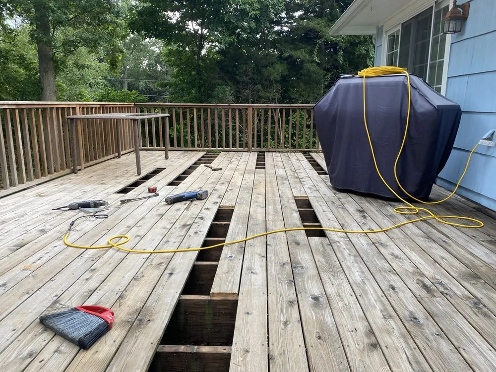 Expert lawn care service in Norwalk, CT by Aguilar Landscaping & Construction