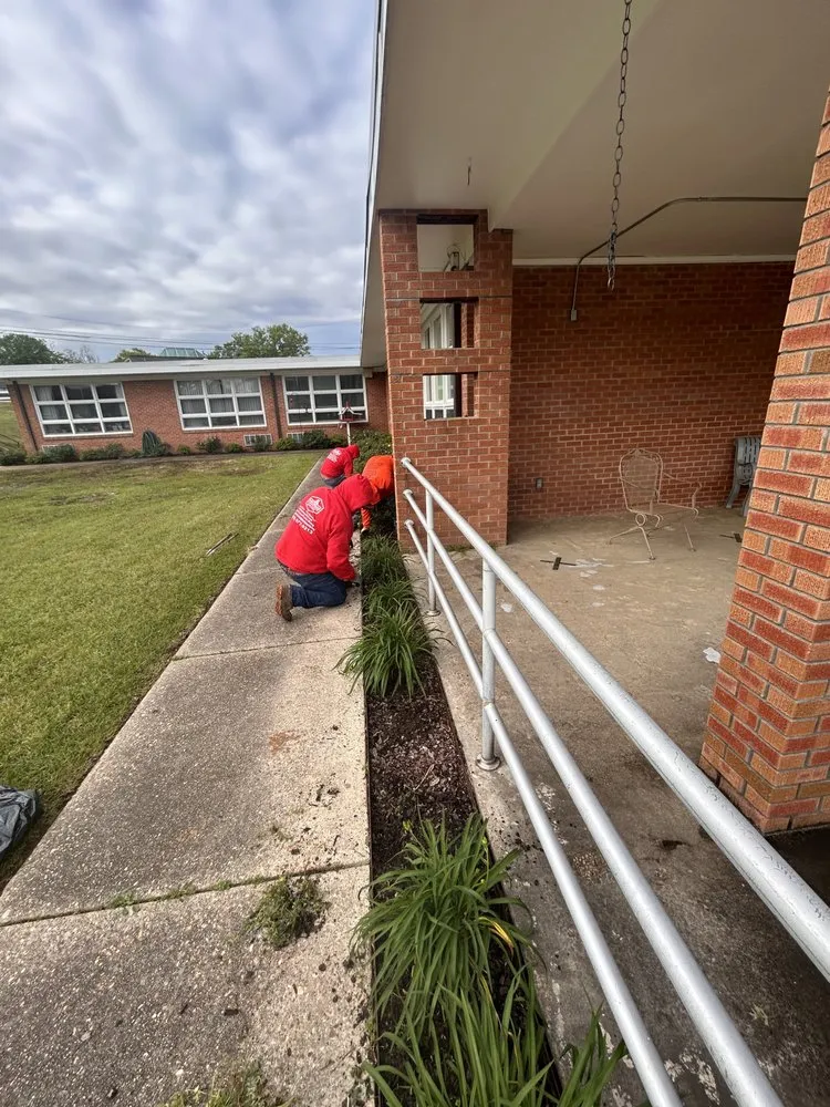 Reliable garden landscaping with custom design across El Dorado, AR - Aguilar Landscaping