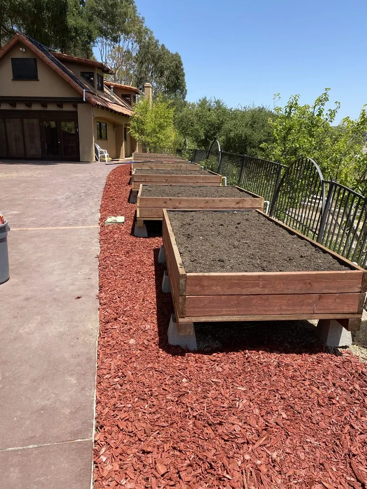 Custom garden landscaping in Chatsworth, CA by Aguilar Lawncare