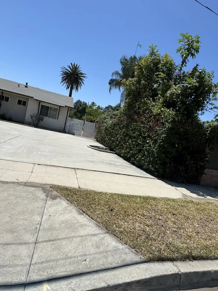 Trusted residential landscaping in Chatsworth, CA by Aguilar Lawncare